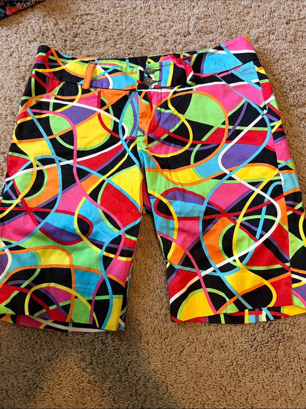 Loudmouth ladies size 2 scribblz pattern Golf shorts